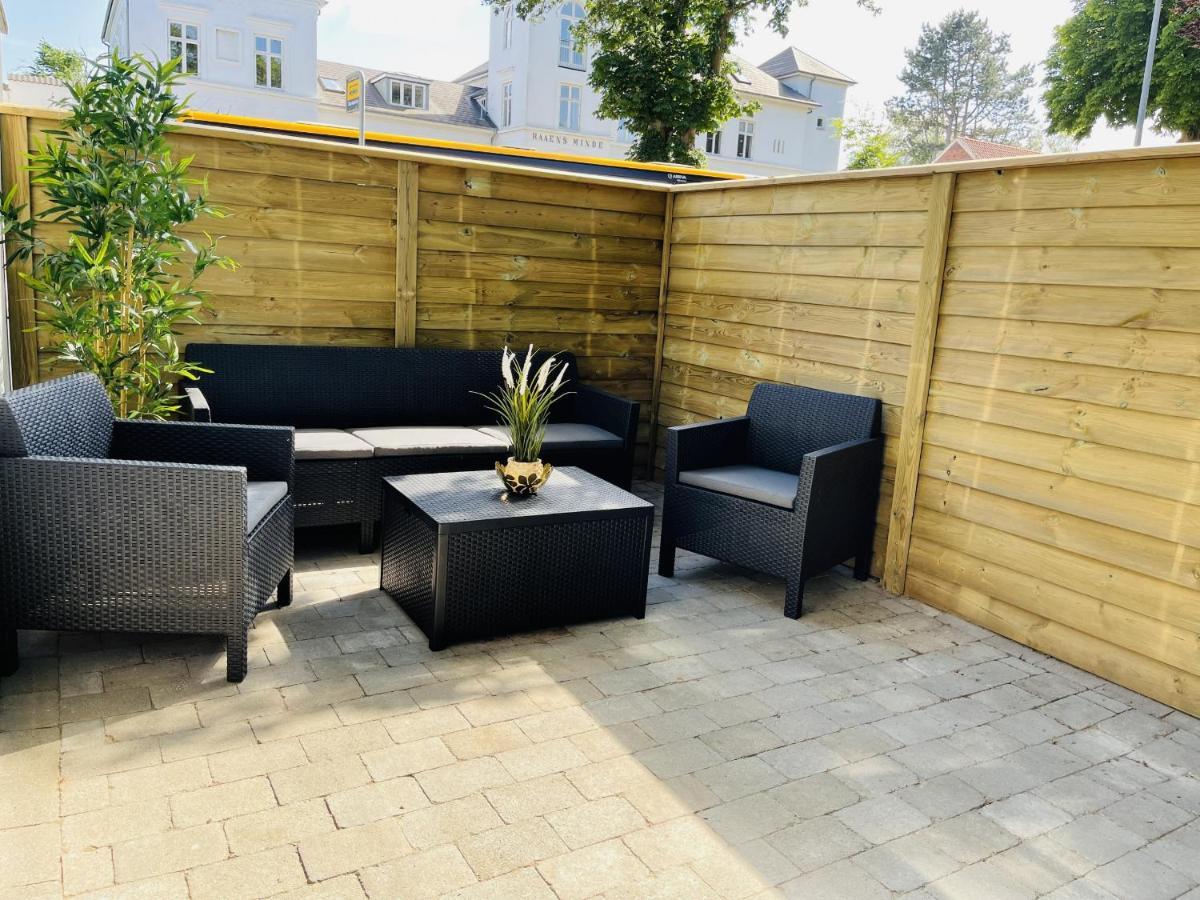 Aday - 2 Bedroom Apartment With Patio Aalborg Esterno foto
